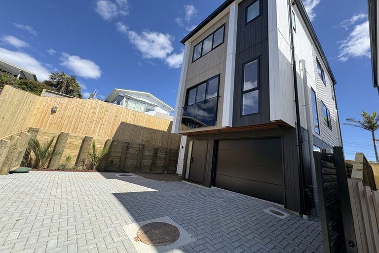 Photo of property in 14 Newhaven Terrace, Mairangi Bay, Auckland, 0630