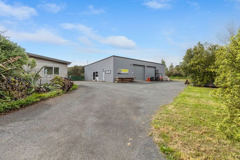 Photo of property in 14 Mahoetahi Road, Sentry Hill, Waitara, 4382
