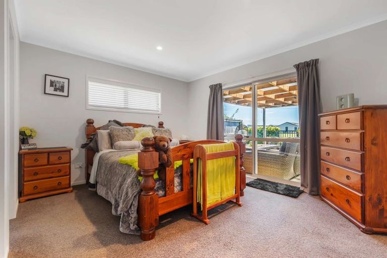 Photo of property in 14 Fuller Street, Papamoa Beach, Papamoa, 3118