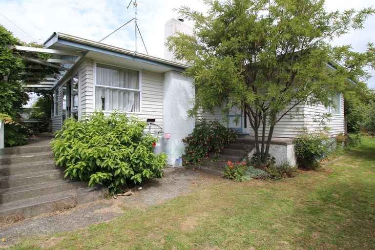 Photo of property in 16 Fenruss Street, Fairy Springs, Rotorua, 3015