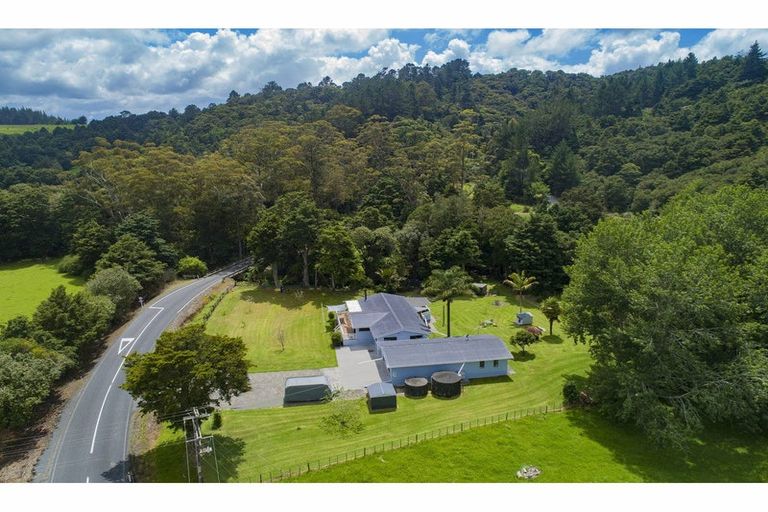 Photo of property in 384 Kara Road, Maungatapere, Whangarei, 0179