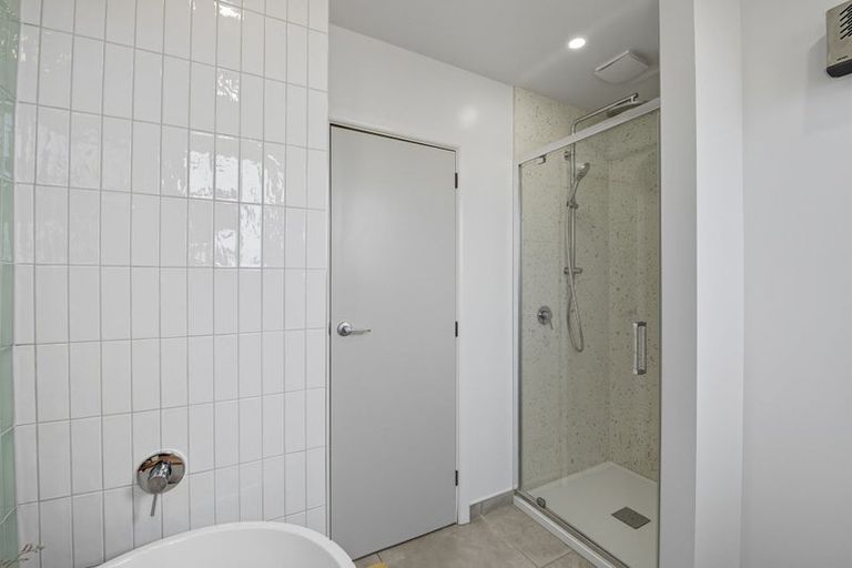 Photo of property in 21 Woodstock Place, Russley, Christchurch, 8042