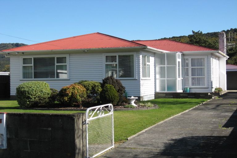 Photo of property in 7 Moohan Street, Wainuiomata, Lower Hutt, 5014