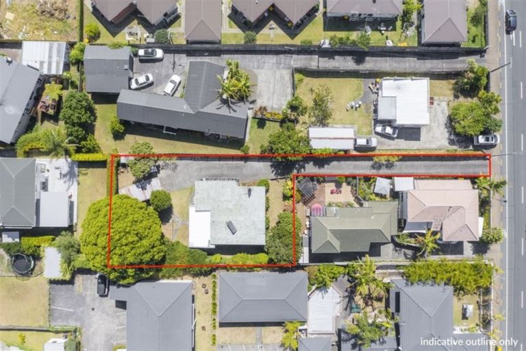 Photo of property in 32a Taharoto Road, Takapuna, Auckland, 0622