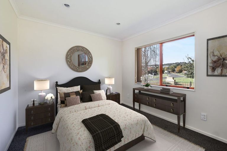 Photo of property in 120 Dominion Road, Papakura, 2110