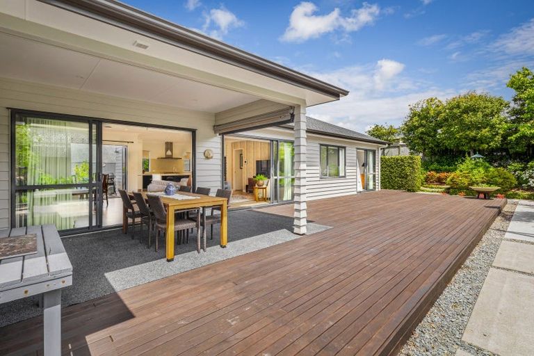 Photo of property in 91 Pohutukawa Parade, Riverhead, 0820