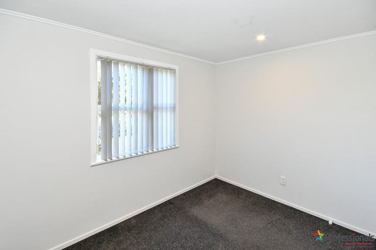Photo of property in 51 Burbank Avenue, Manurewa, Auckland, 2102