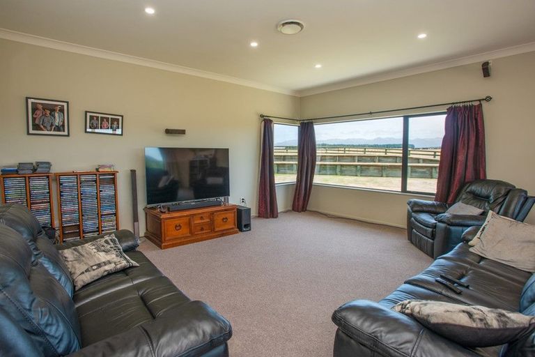 Photo of property in 675 Wakarara Road, Ongaonga, 4279