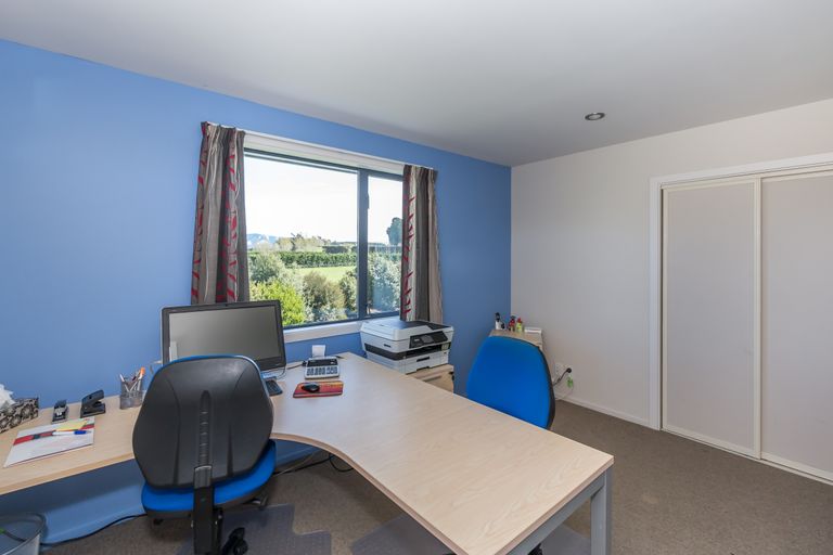 Photo of property in 158 Barkers Road, Loburn, Rangiora, 7472