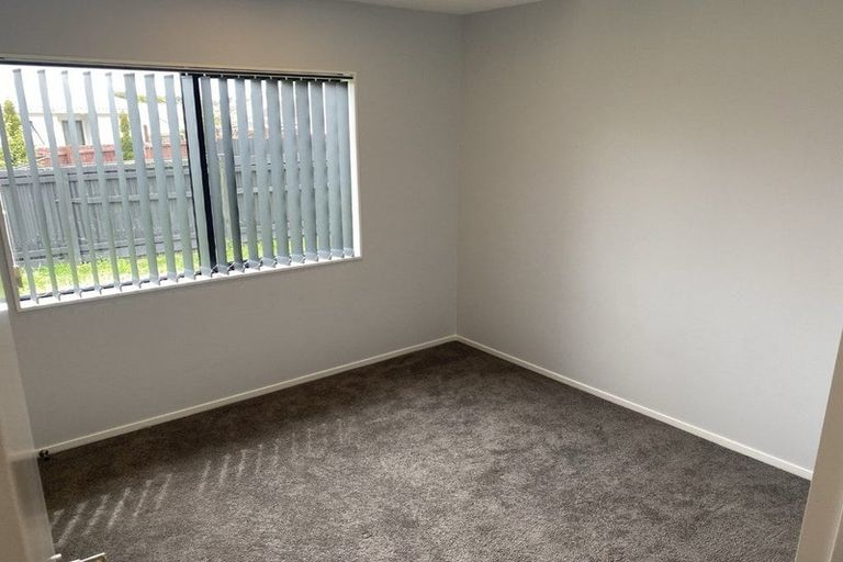 Photo of property in 1/25 Kennington Drive, Clendon Park, Auckland, 2103