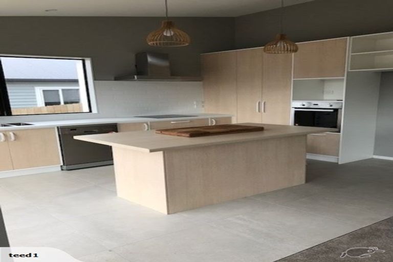 Photo of property in 10 Ariel Place, Snells Beach, 0920