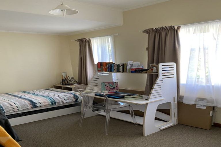 Photo of property in 19 Trafalgar Street, Waiwhetu, Lower Hutt, 5010