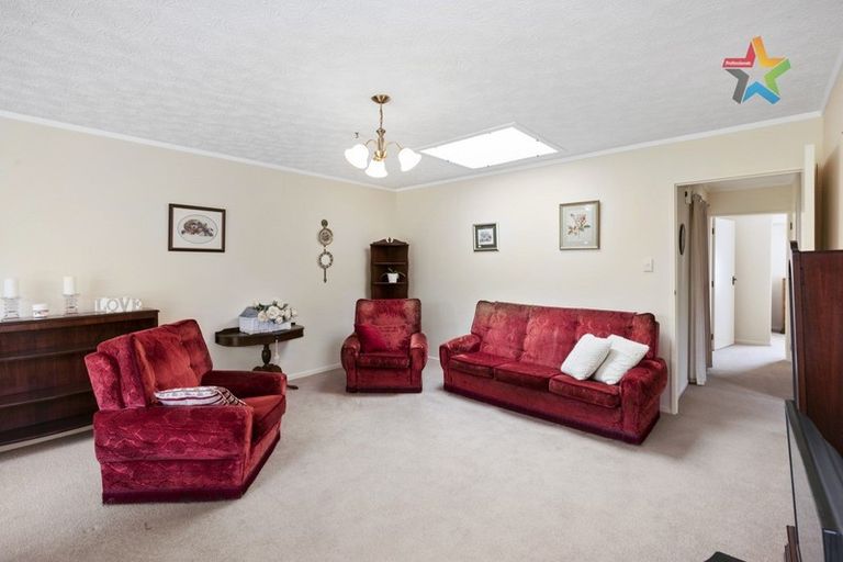 Photo of property in 1b Guiness Street, Avalon, Lower Hutt, 5011