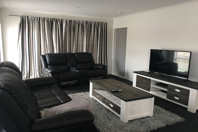 Photo of property in 1/2 Hilton Road, Saint Andrews, Hamilton, 3200