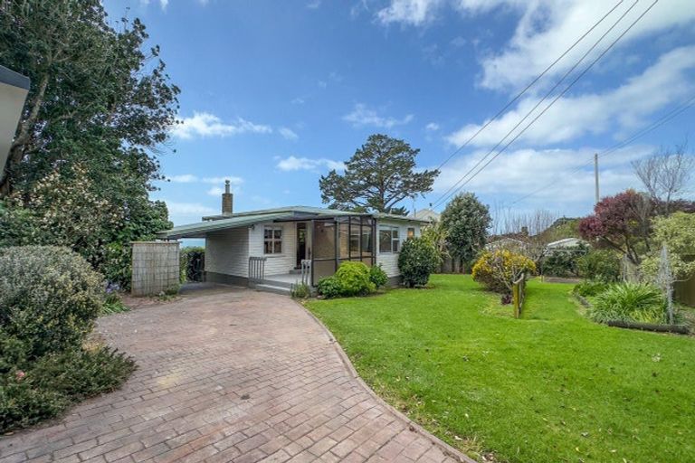 Photo of property in 107 Howard Road, Orere Point, Papakura, 2585