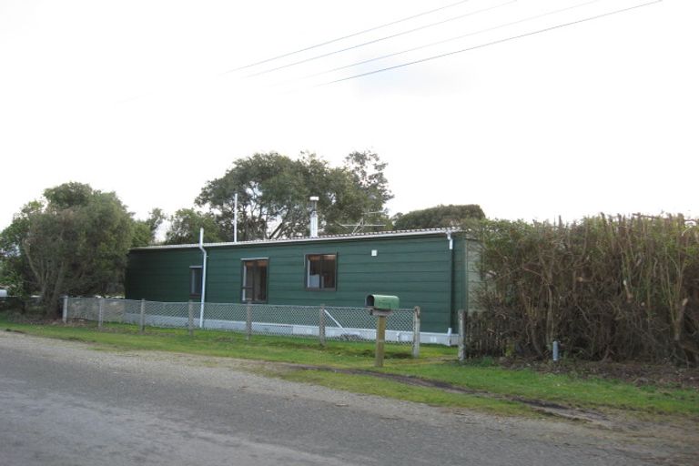 Photo of property in 3 Allan Street, Otatara, Invercargill, 9879