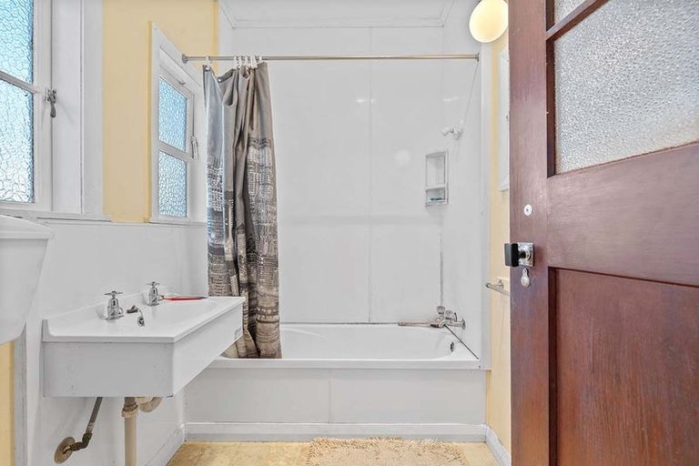 Photo of property in 9 Gilchrist Street, Te Aroha, 3320