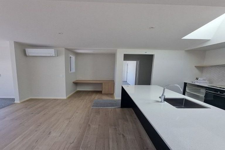 Photo of property in 34 Cheviot Street, Jacks Point, 9371