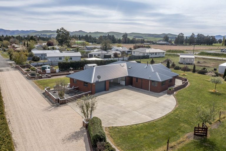 Photo of property in 11 Leslie Street, Waiau, 7332