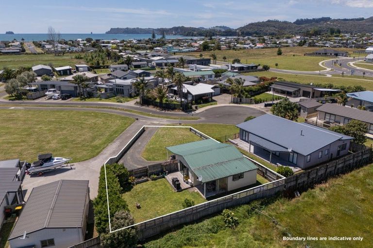 Photo of property in 6 Redwings Close, Whitianga, 3510