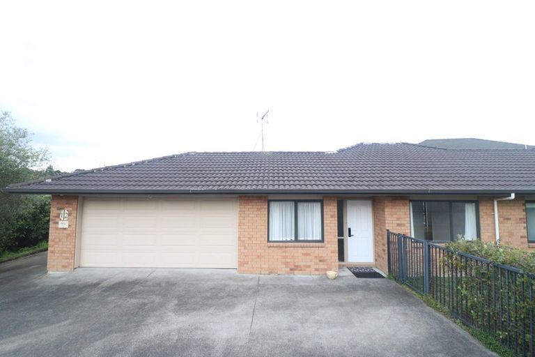 Photo of property in 12 Thomas Hamer Place, Greenhithe, Auckland, 0632