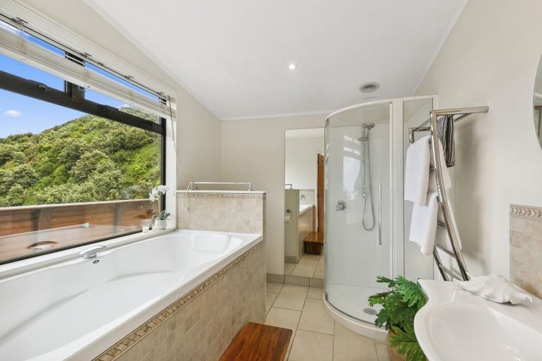 Photo of property in 25 Happy Valley Road, Owhiro Bay, Wellington, 6023