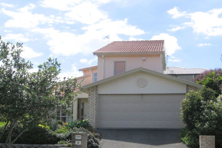 Photo of property in 5 Crimson Park, Oteha, Auckland, 0632