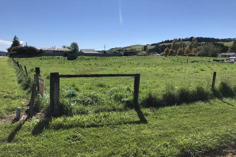 Photo of property in 12 Leslie Street, Waiau, 7332