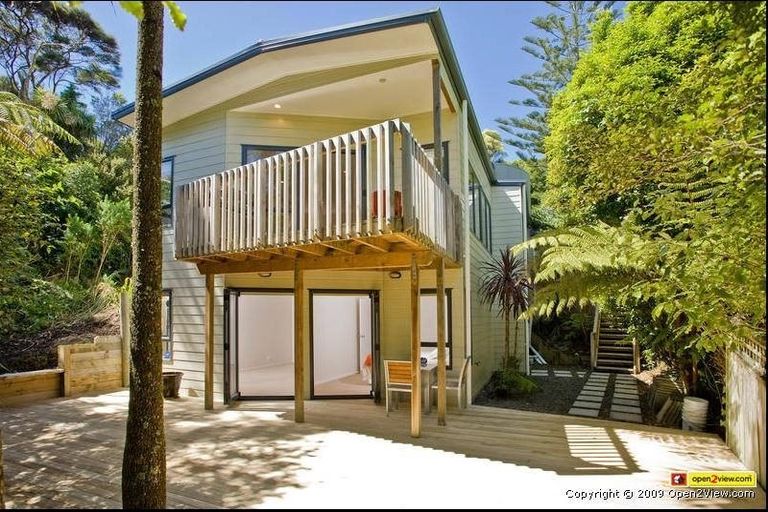Photo of property in 10a Zion Road, Birkenhead, Auckland, 0626
