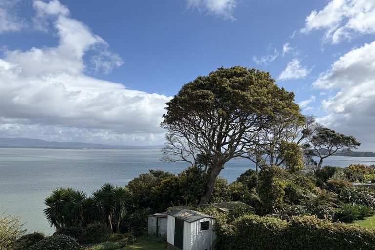 Photo of property in 1 Bramley Drive, Omokoroa, 3114