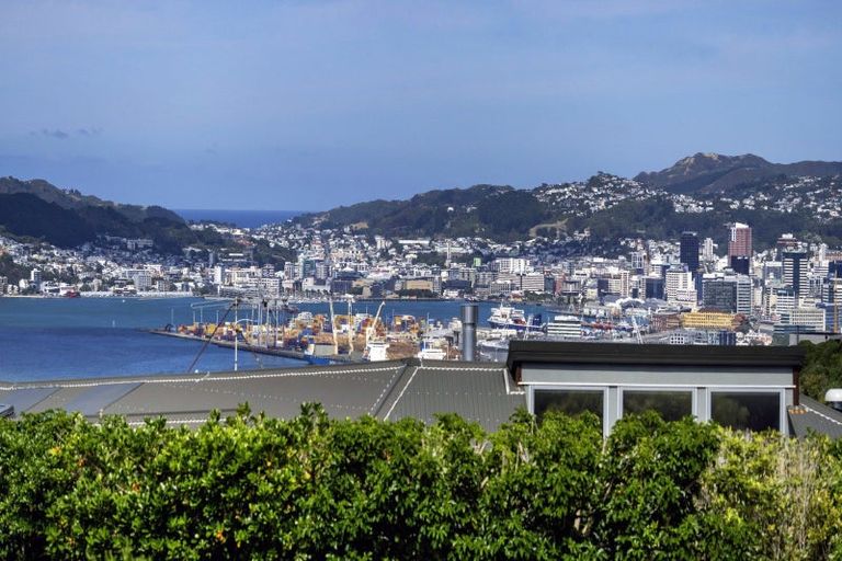 Photo of property in 27 Amritsar Street, Khandallah, Wellington, 6035