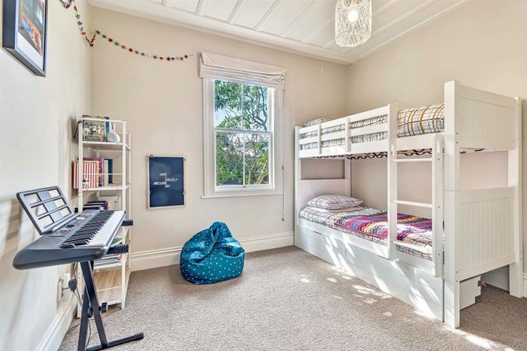 Photo of property in 60 Wiseley Road, Hobsonville, Auckland, 0618