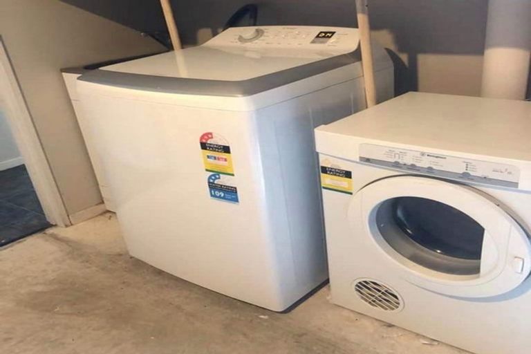 Photo of property in 30 Innisowen Place, Flat Bush, Auckland, 2019