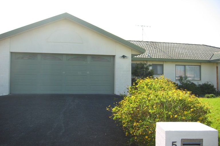 Photo of property in 5 Fintona Place, Dannemora, Auckland, 2016