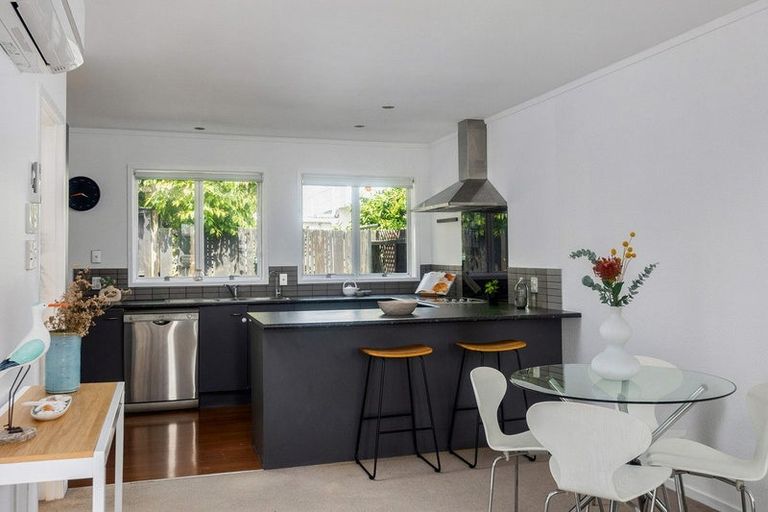 Photo of property in 3/3 Patterson Street, Sandringham, Auckland, 1041