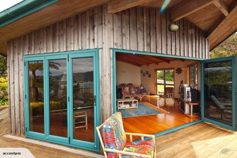 Photo of property in 251 Paku Drive, Tairua, 3508