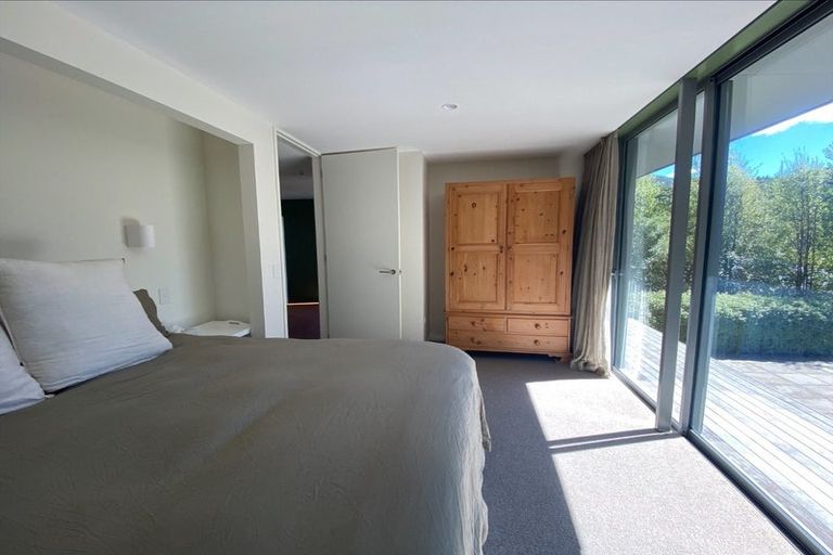 Photo of property in 16a Cornwall Street, Picton, 7220