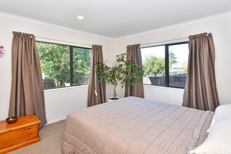 Photo of property in 28b Hillcrest Road, Papatoetoe, Auckland, 2025