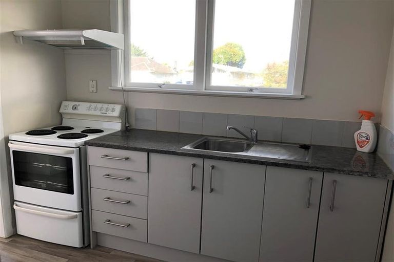 Photo of property in 28 Birdwood Road, Pukekohe, 2120