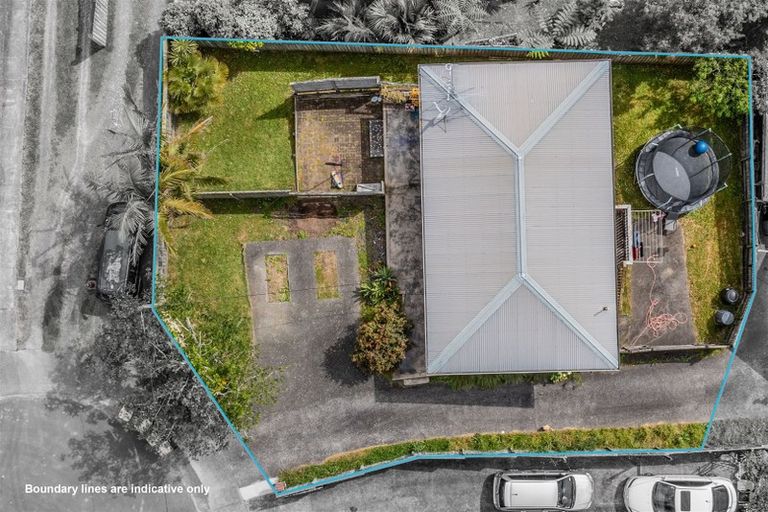 Photo of property in 19a Beverly Place, New Lynn, Auckland, 0600