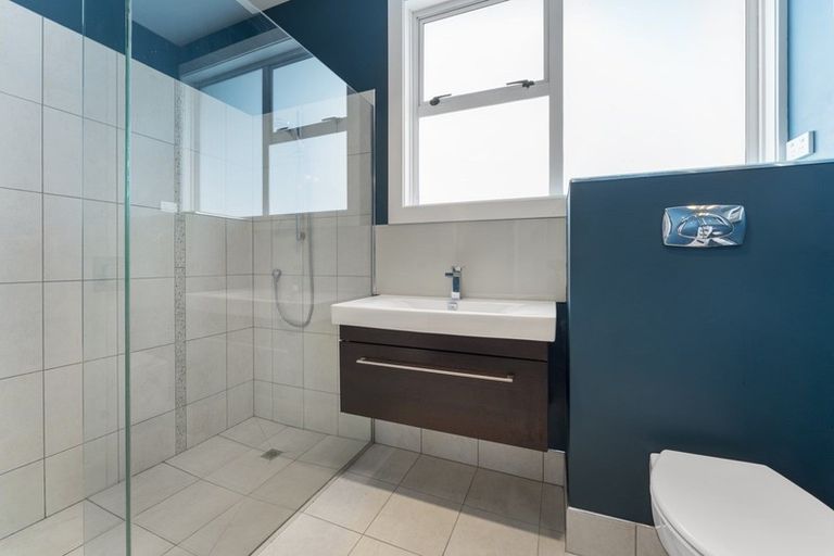 Photo of property in 2 Kapiti Terrace, Castlecliff, Whanganui, 4501