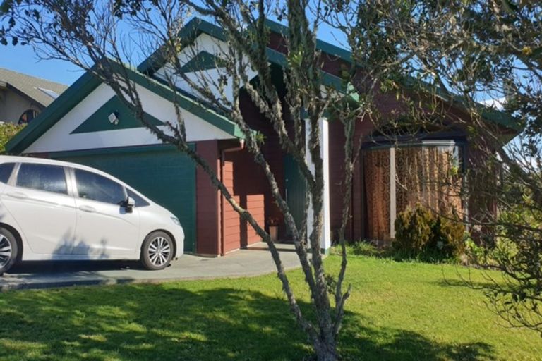 Photo of property in 35 Kentwood Drive, Woodridge, Wellington, 6037