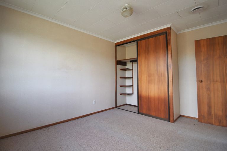 Photo of property in 12 Ashworth Street, Alexandra, 9320