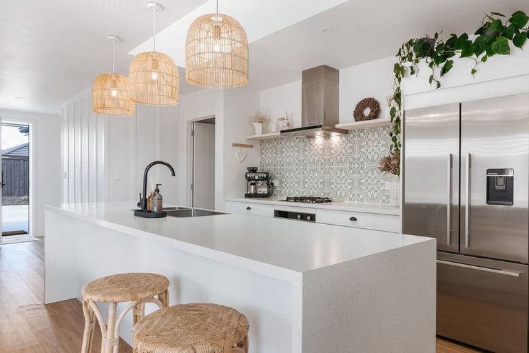 Photo of property in 22 Kahawai Place, Omokoroa, 3114