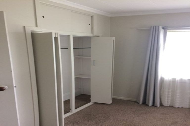 Photo of property in 238 Bridge Street, Eltham, 4322