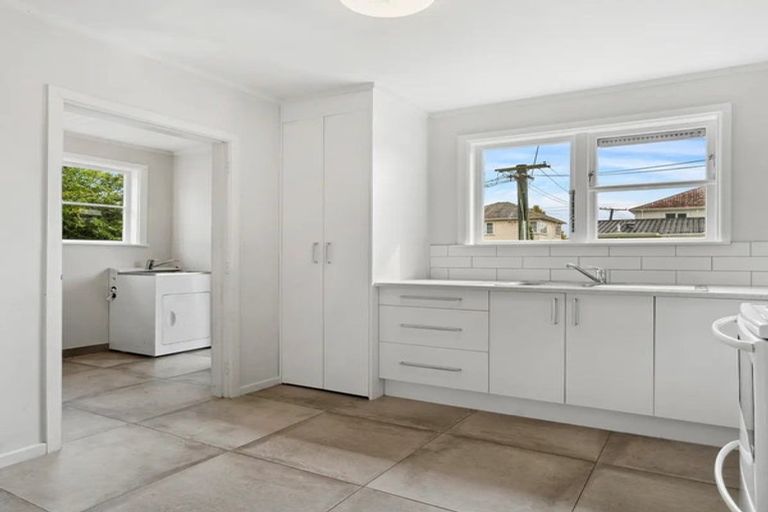 Photo of property in 57 Hewer Crescent, Naenae, Lower Hutt, 5011