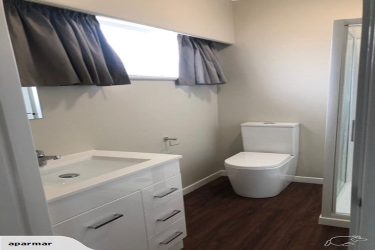 Photo of property in 217 Main Road, Tawa, Wellington, 5028