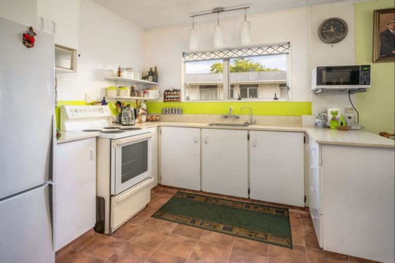 Photo of property in 2/19 Parkers Road, Tahunanui, Nelson, 7011