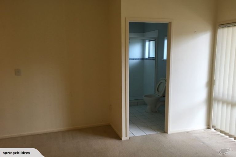 Photo of property in 86 Hattaway Avenue, Bucklands Beach, Auckland, 2012