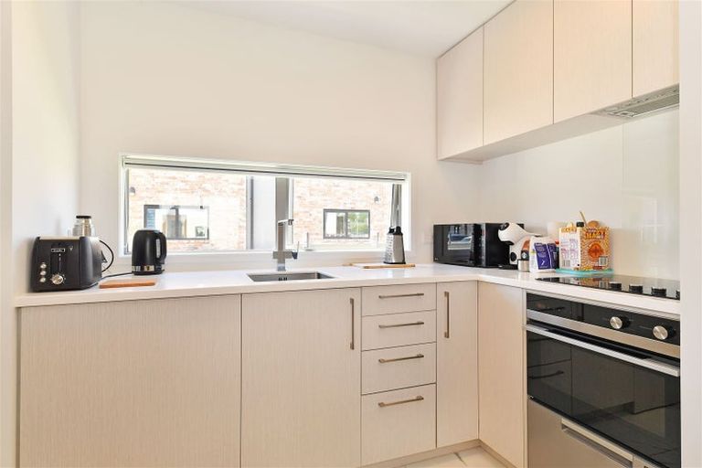 Photo of property in 2/8 Riccarton Road, Riccarton, Christchurch, 8011